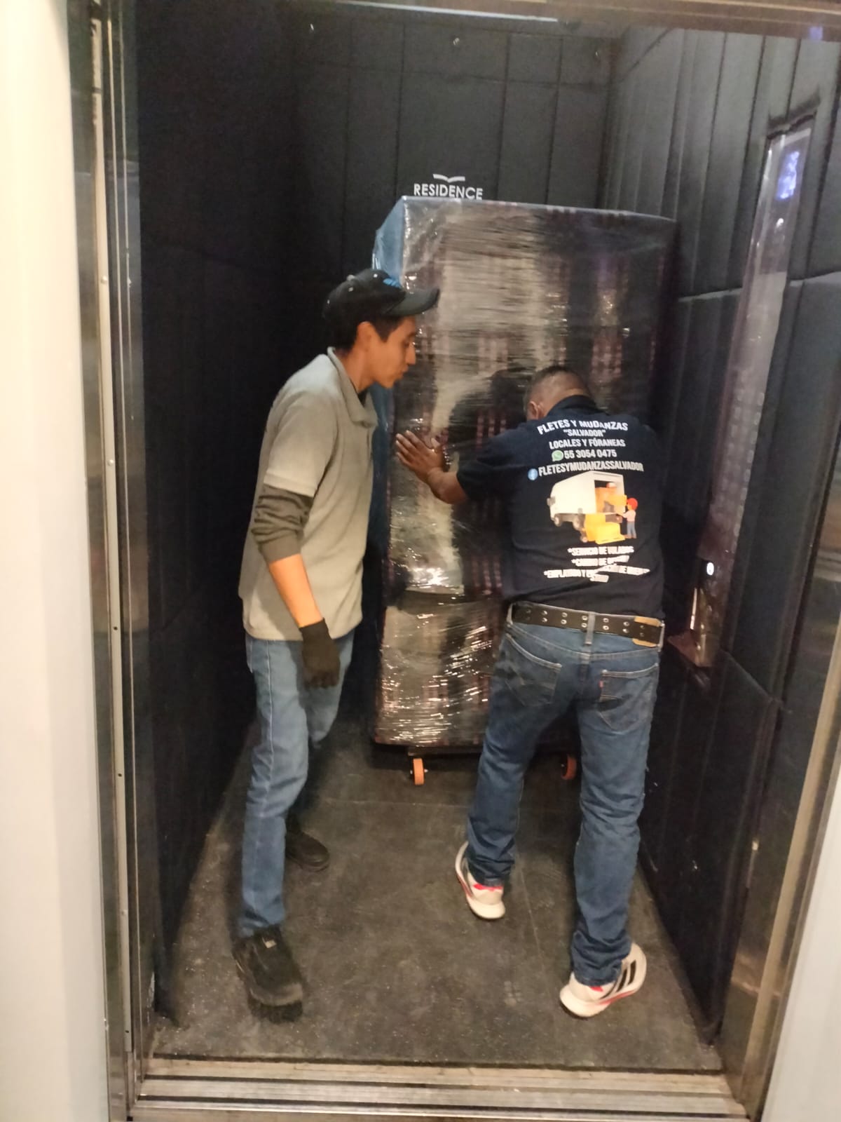 Traslado y montaje de stands